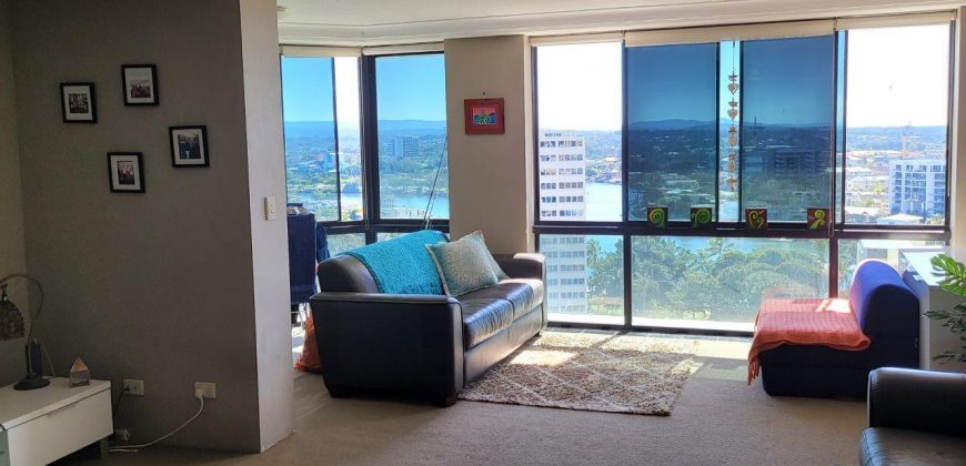 1 bedroom renovated unit central Surfers Paradise